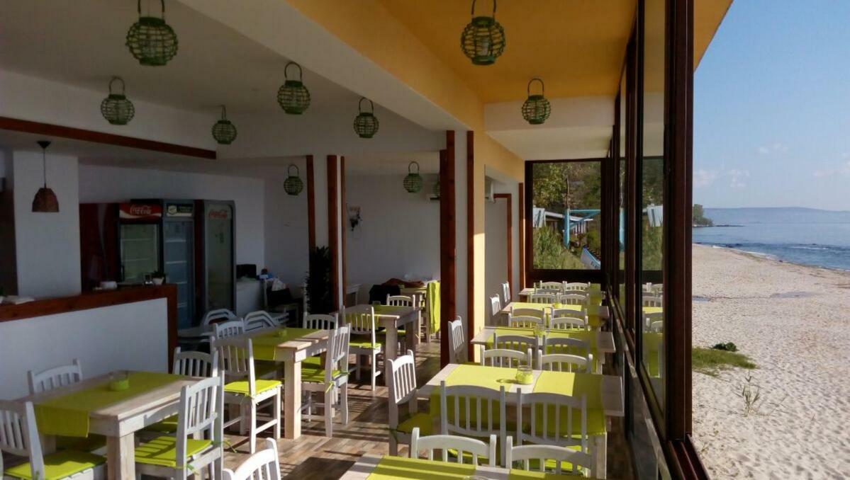 וארנה Hemingway Rooms In Happy Beach מראה חיצוני תמונה